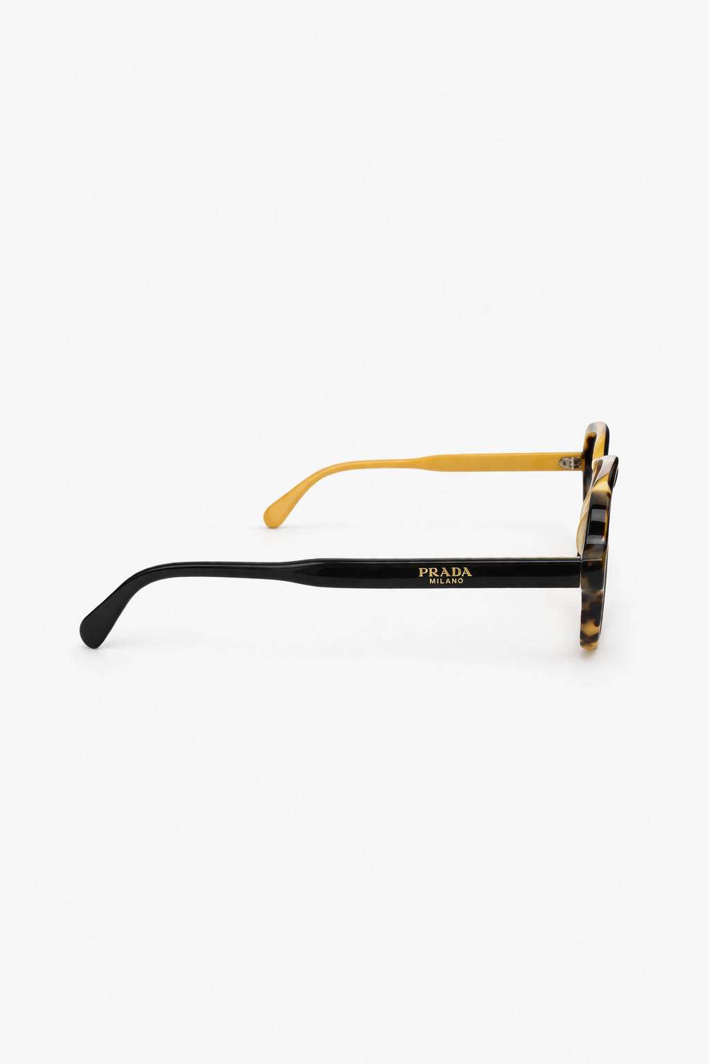 PRADA PR03V